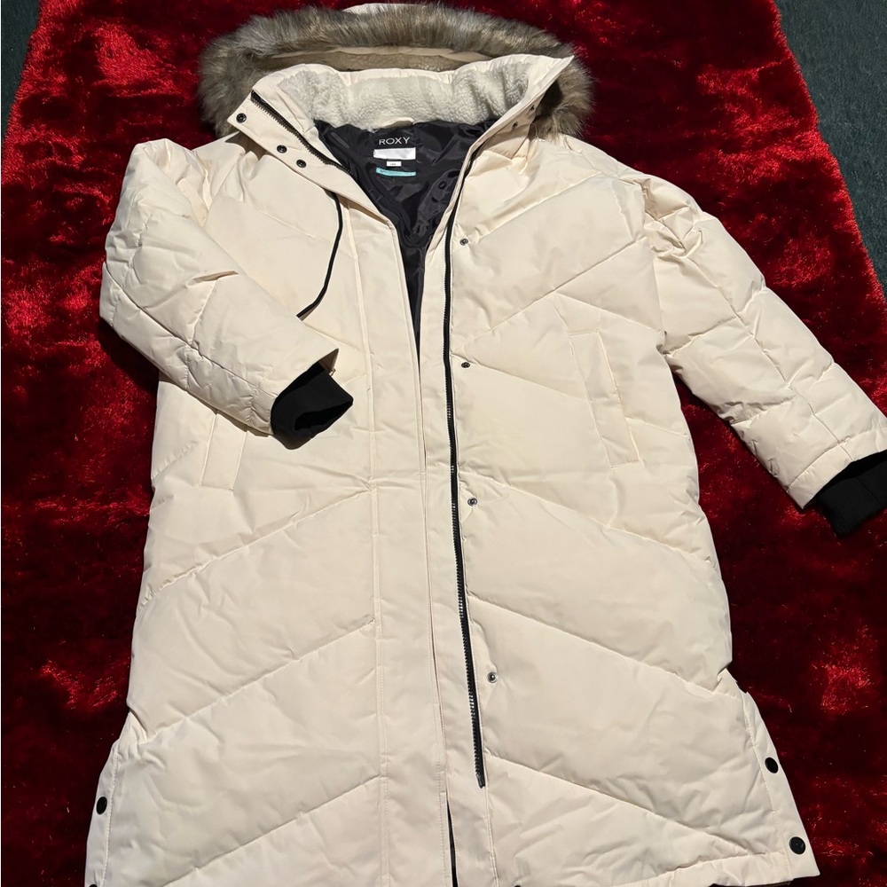 Roxy Off-White Puffer Jacket with Faux Fur Trim